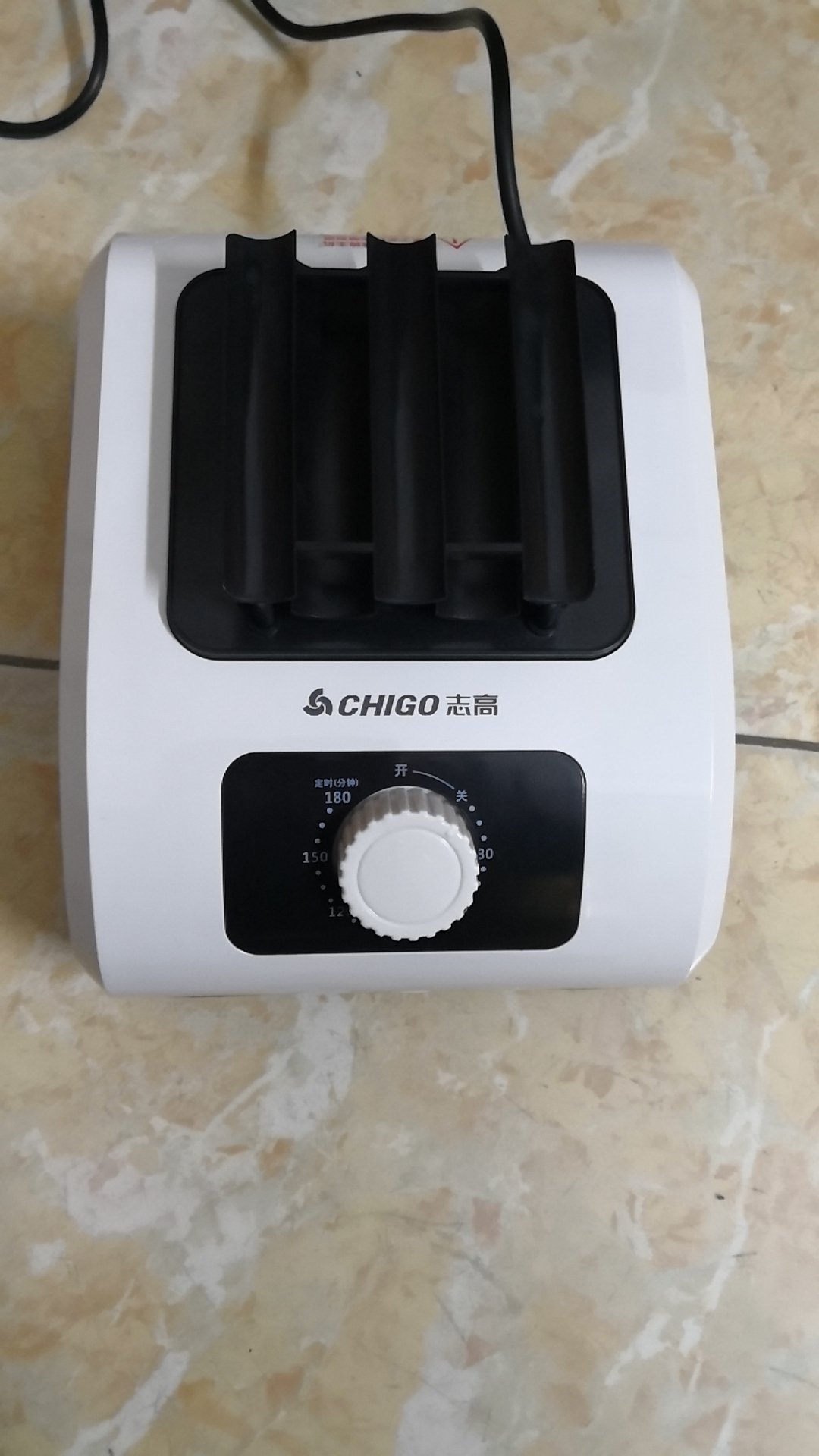已安装使用,家庭用晾干衣服刚好