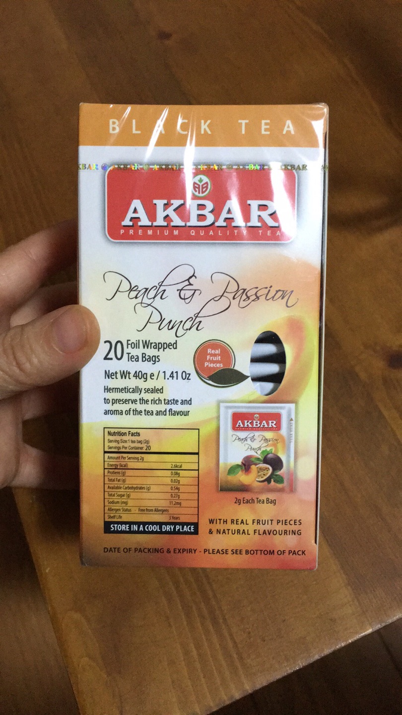 小小的一盒,喝喝看把!包装很朴实。