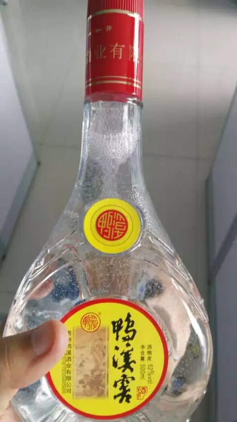 入口柔,友说的特殊味道没觉得太突出,但是挺香,一两后有回嗝,但是短。觉得40左右的口粮还是不错的