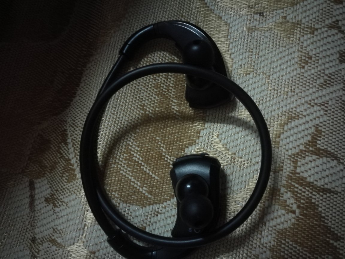挺好的,带着耳朵不痛 ,音质可以,不容易掉。
