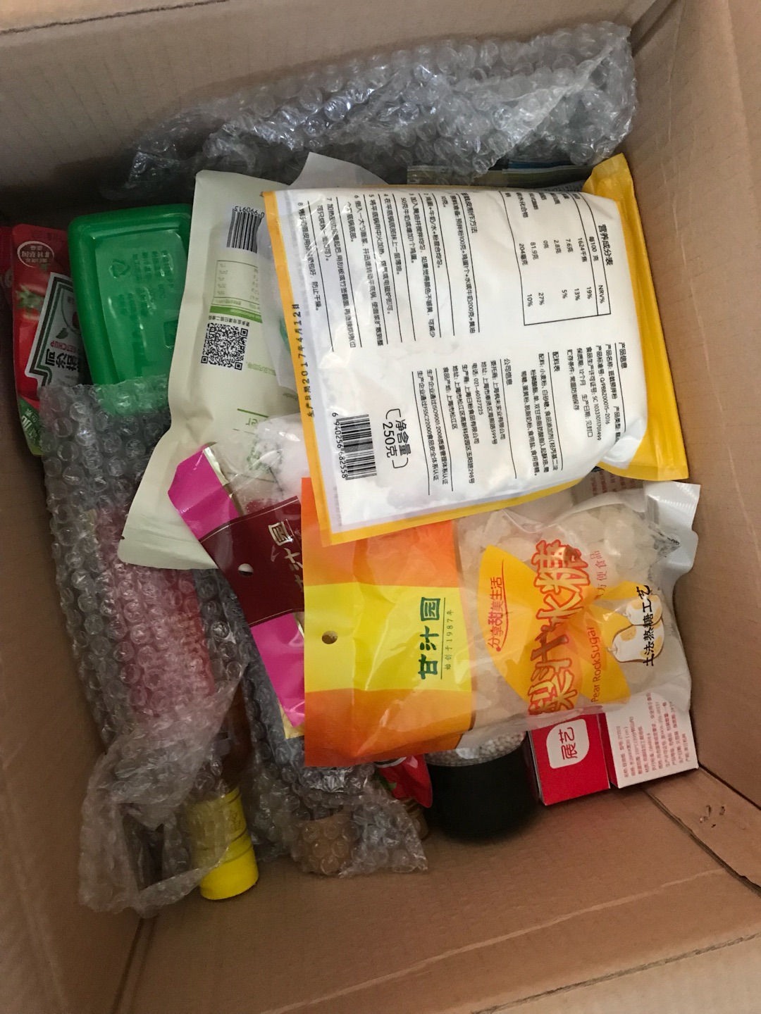 为了小朋友,开始我的烘培生涯,哈哈哈哈,大品牌信得过,满减活动囤货中,包装很好,没有损坏,速度一直很好,太喜欢,现在生活用品吃吃喝喝用的全都在买,一直信赖!!!