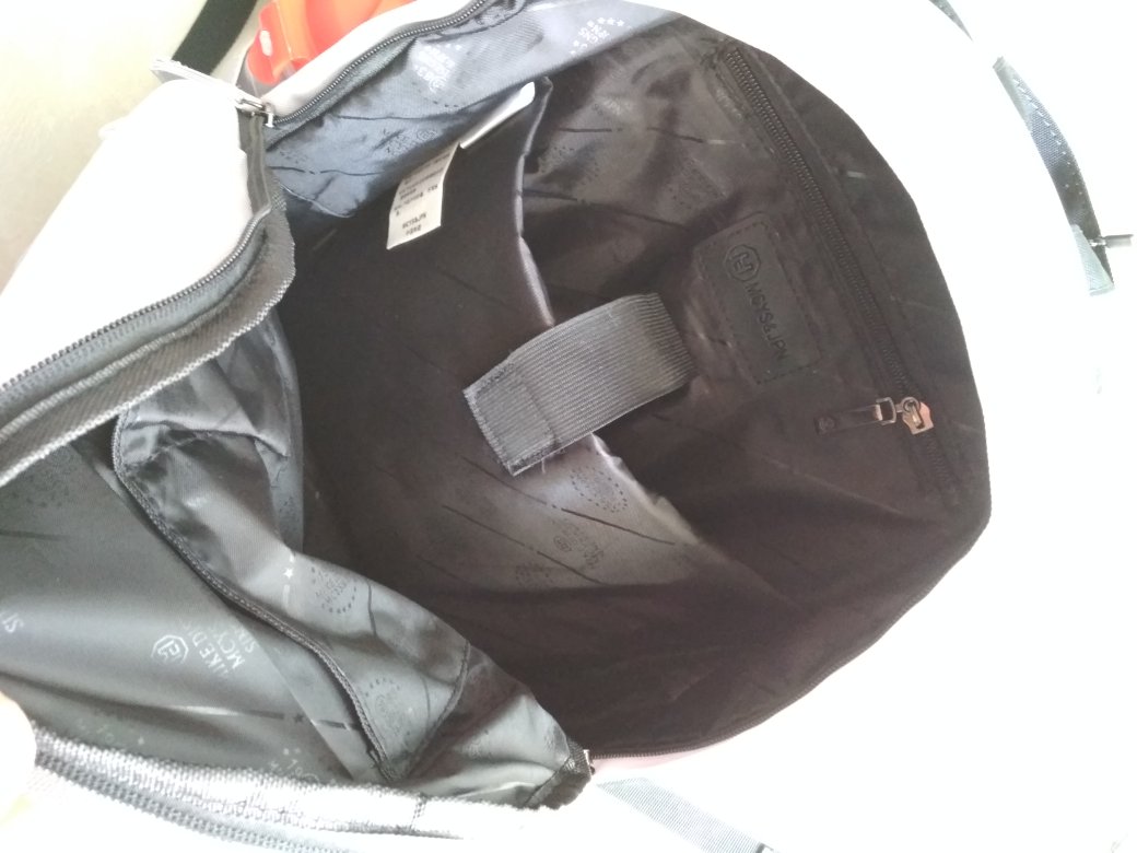 下单忘了取消自提,一早给快递师傅打电话,快递师傅一听小区的名字就知道有这个快递,师傅确实太给力了