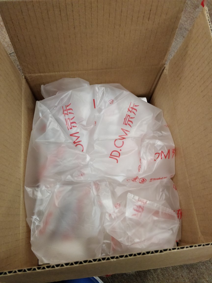 送货快,一次买了两个月的量,先吃吃看效果如何。