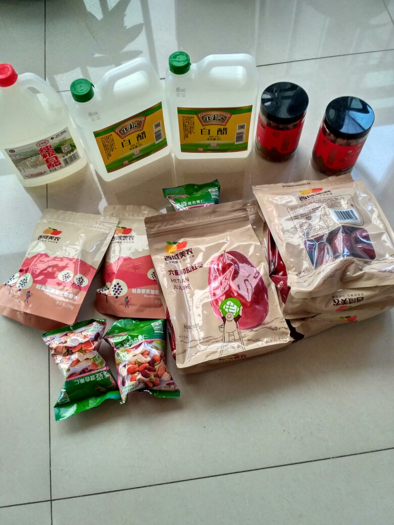 超市的商品质量很好,一直在购买,送货神速服务态度很好,十多个小时就收到了,赞!