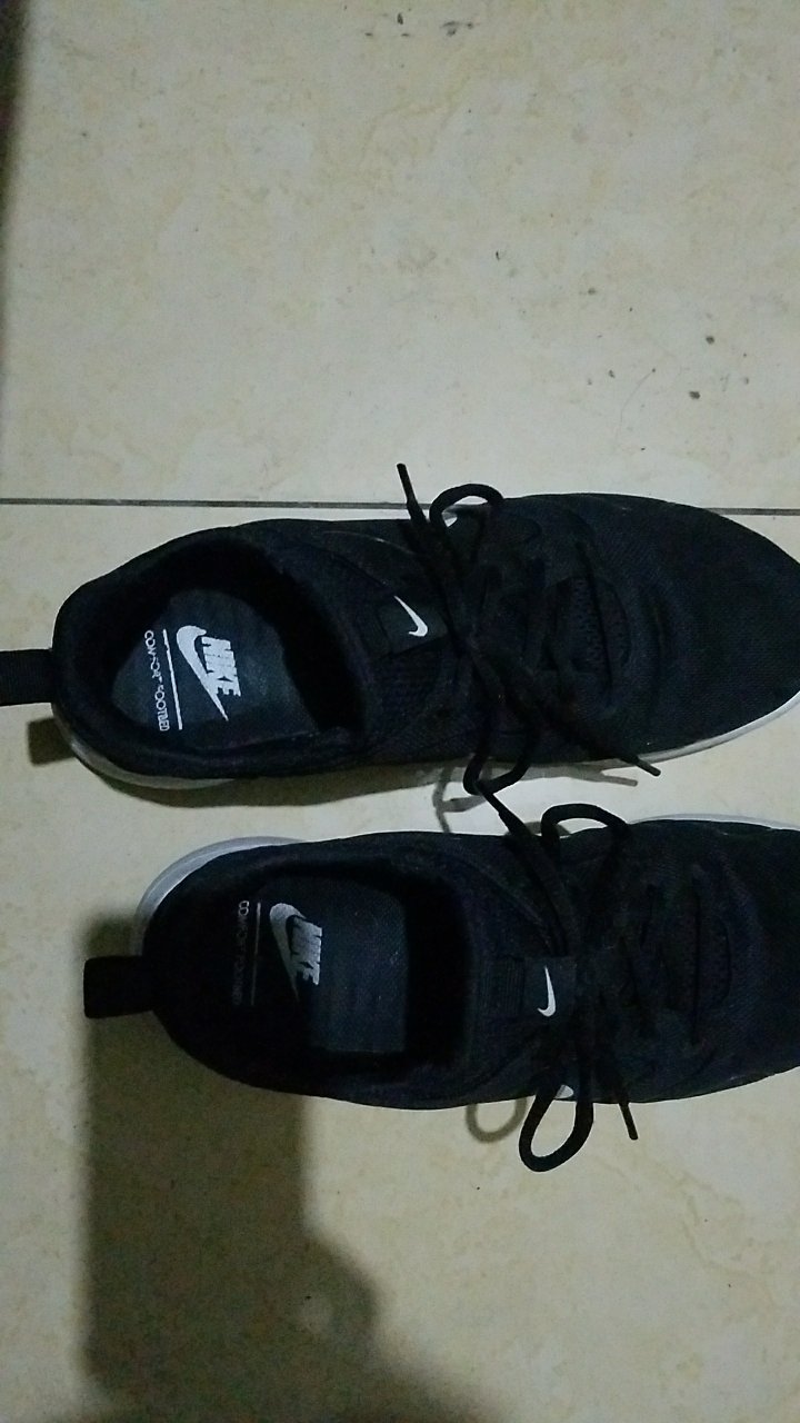 挺舒服的,冬天还是别买了冷