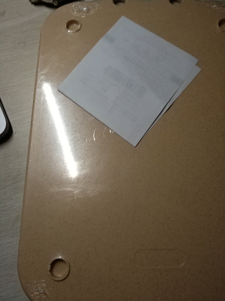 很糟糕的购物体验,到手一次,换货两次,总共三次,都是残次品,客服都表示没有办法,建议我退货了,不知道什么时候变成这样了,也没有投诉渠道。产品质量造成的时间成本与精力成本,却让客户来承担。图三是我在~上买的,一次到位,价格还便宜30%(还敏感词汇,什么鬼)