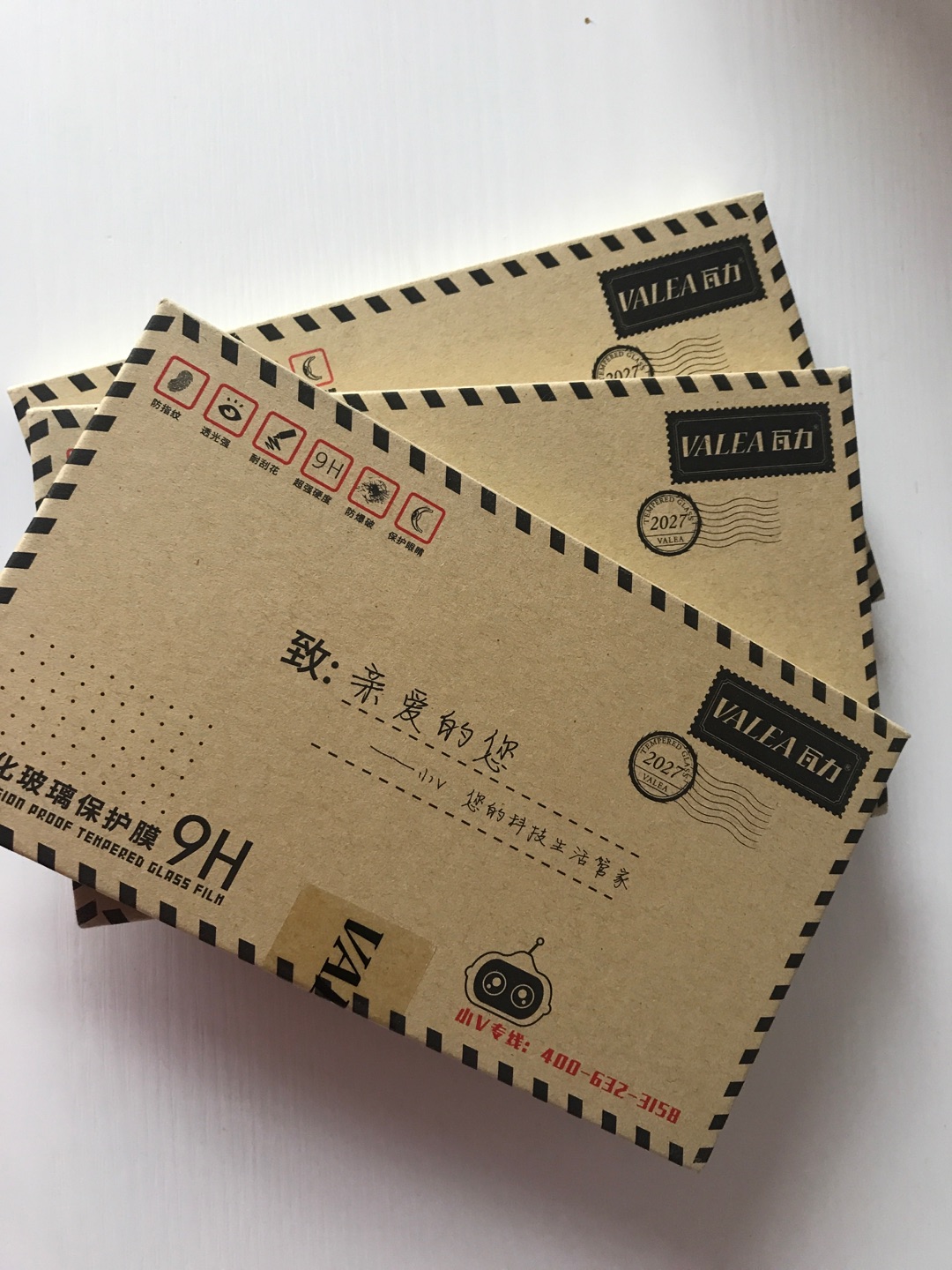 两片装,性价比很高!蓝光的对眼睛比较好!物流快!包装好!非常好用!