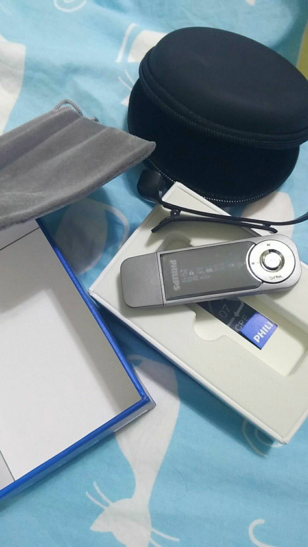 质量非常好,,音质绝佳,操作方便!