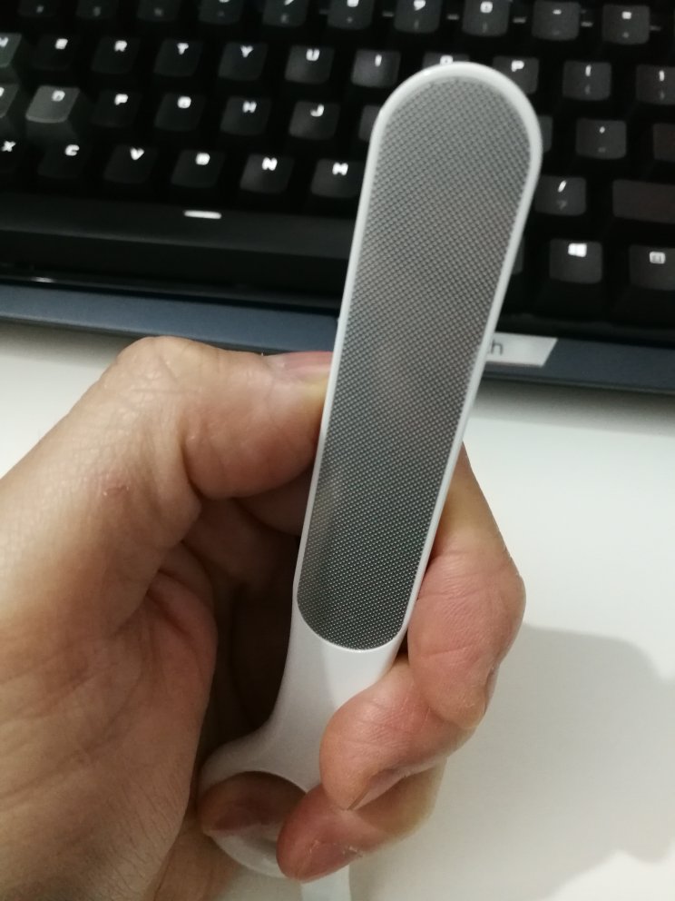 主要拿来磨手掌上的茧,这个大小应该刚刚好,不锈钢有贴膜保护