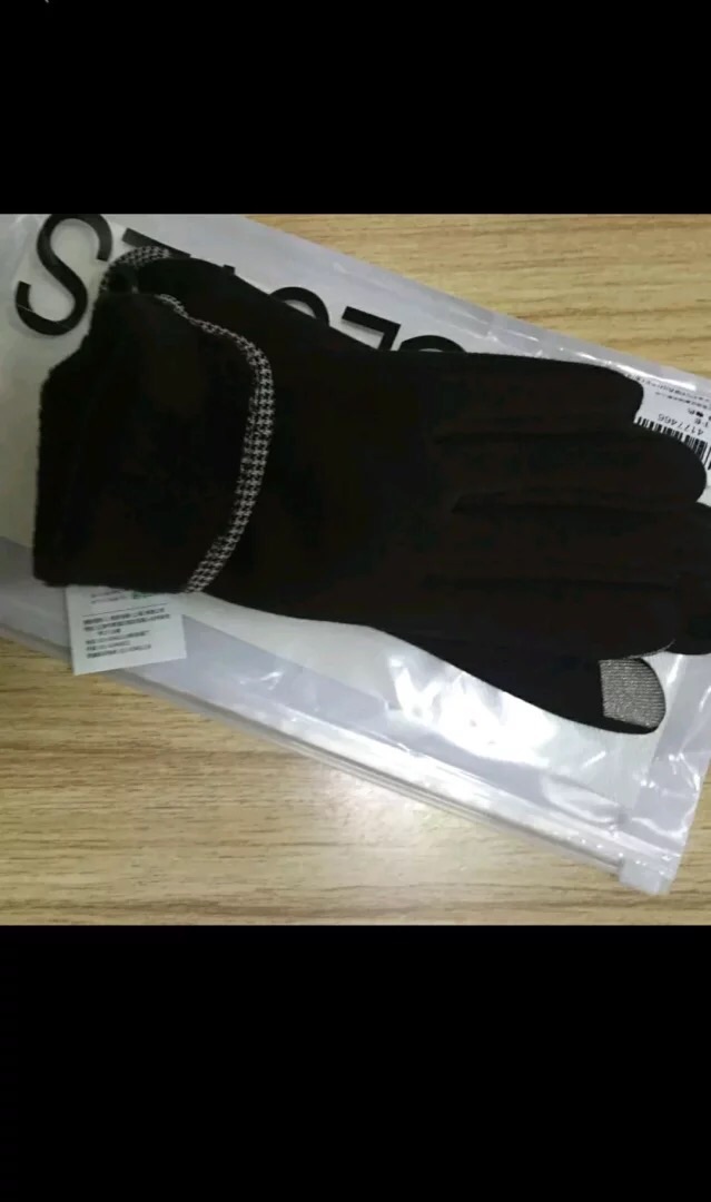 我为什么喜欢在买东西,因为今天买明天就可以送到。我为什么每个商品的评价都一样,因为在买的东西太多太多了,导致积累了很多未评价的订单,所以我统一用段话作为评价内容。购物这么久,有买到很好的产品,也有买到比较坑的产品,如果我用这段话来评价,说明这款产品没问题,至少85分以上,而比较垃圾的产品,我绝对不会偷懒到复制粘贴评价,我绝对会用心的差评,这样其他消费者在购买的时候会作为参考,会影响该商品销量,而商家也会因此改进商品质量。