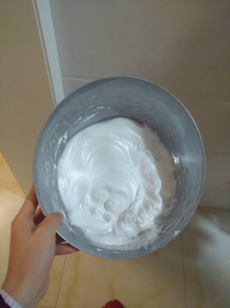 这个做蛋糕的时候用,让鸡蛋很好打发。