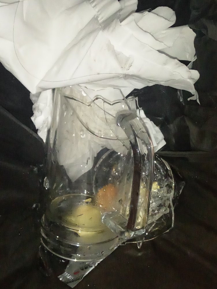 太气人,接个热水,啪地碎了一地,捡都捡了半天,质量超级无敌差,一个礼拜都没到