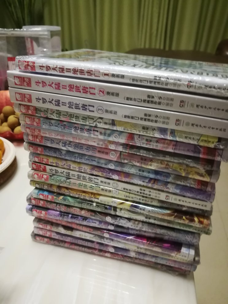 本来是买一套,但因没有货,所以拆开买单本22集凑齐一套,但是第2和第3集,和其他的都不同是硬皮装的,感觉就不像一套,太失望了????快递的小哥很负责任,每次都先打电话确认,非常细心