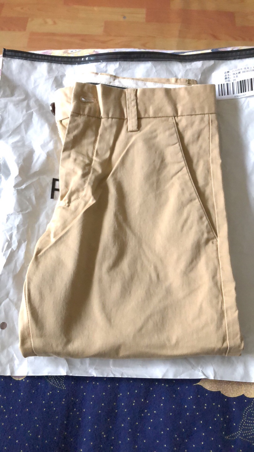 花花公子的服饰我是经常买的 以我的身材来说 尺码 版型 都是非常合适的