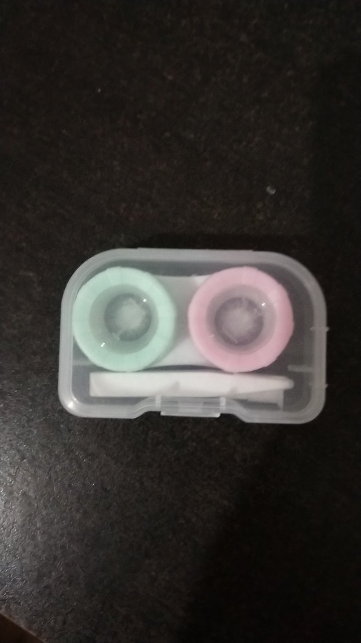 很好的哦,真的感觉还行,很水润………………还是很相信的,物流也较快,,,,哈哈哈哈哈。。。会一直支持的,就是感觉商品日期有点太久了,16年的,其他还行吧
