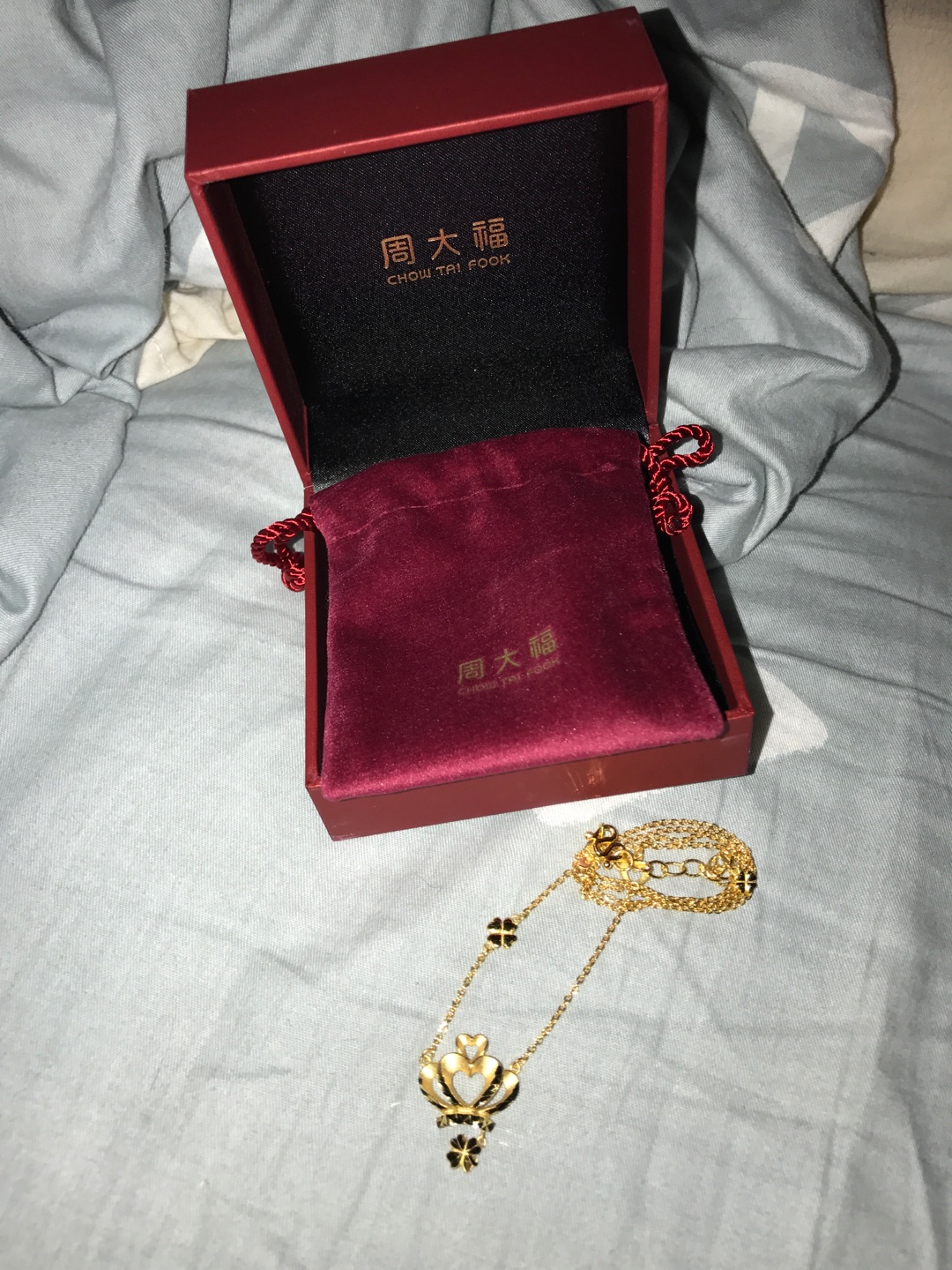 帮老婆买的,还没有想好怎么去鉴定,我倒是对很放心的,我老婆不放心哈哈