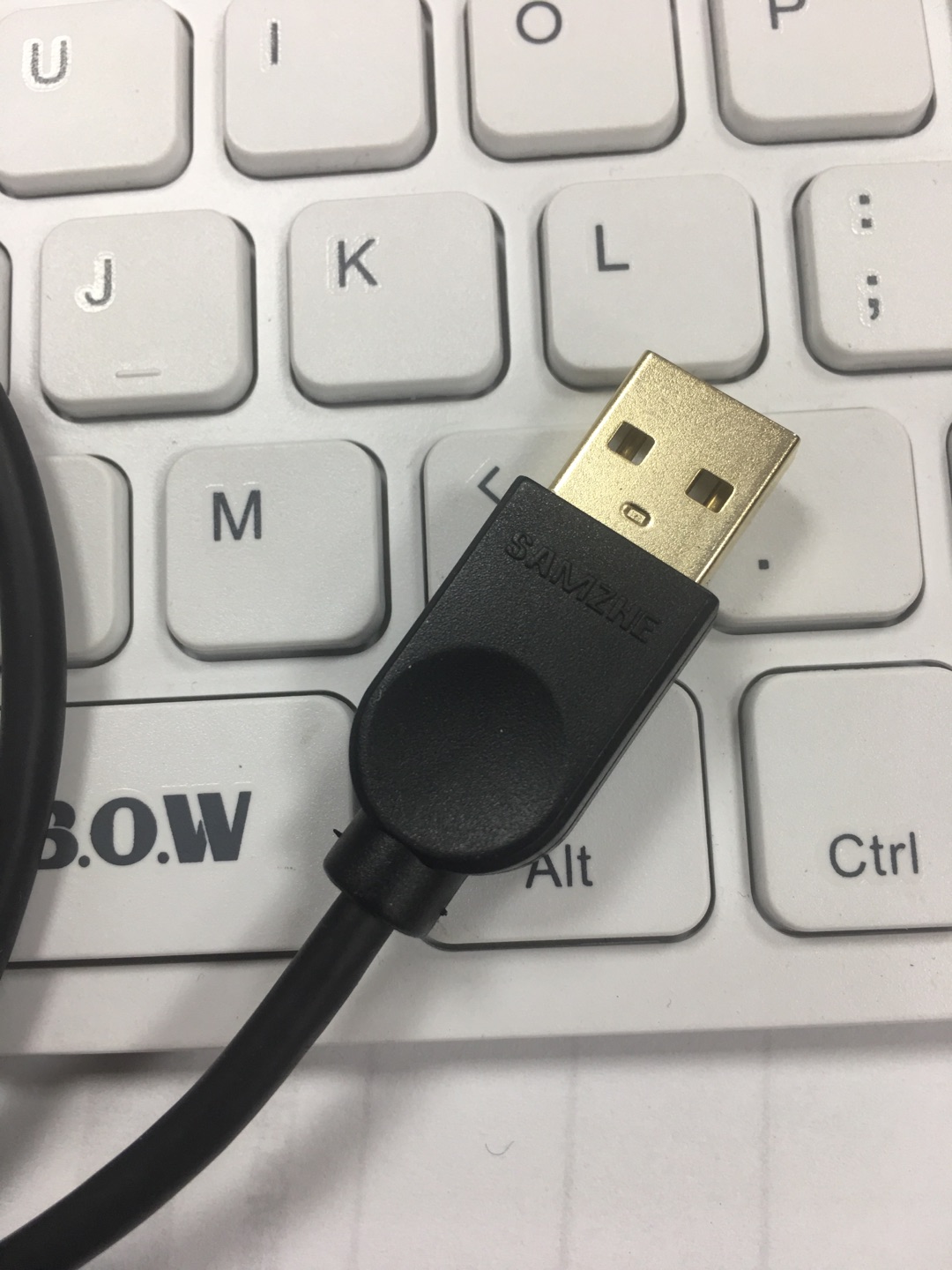 大品牌,不错,买的时候最后一根了。又便宜,一米正好,以前买过1.5米的,线粗了带起来就不方便了。后来又买回1米的。