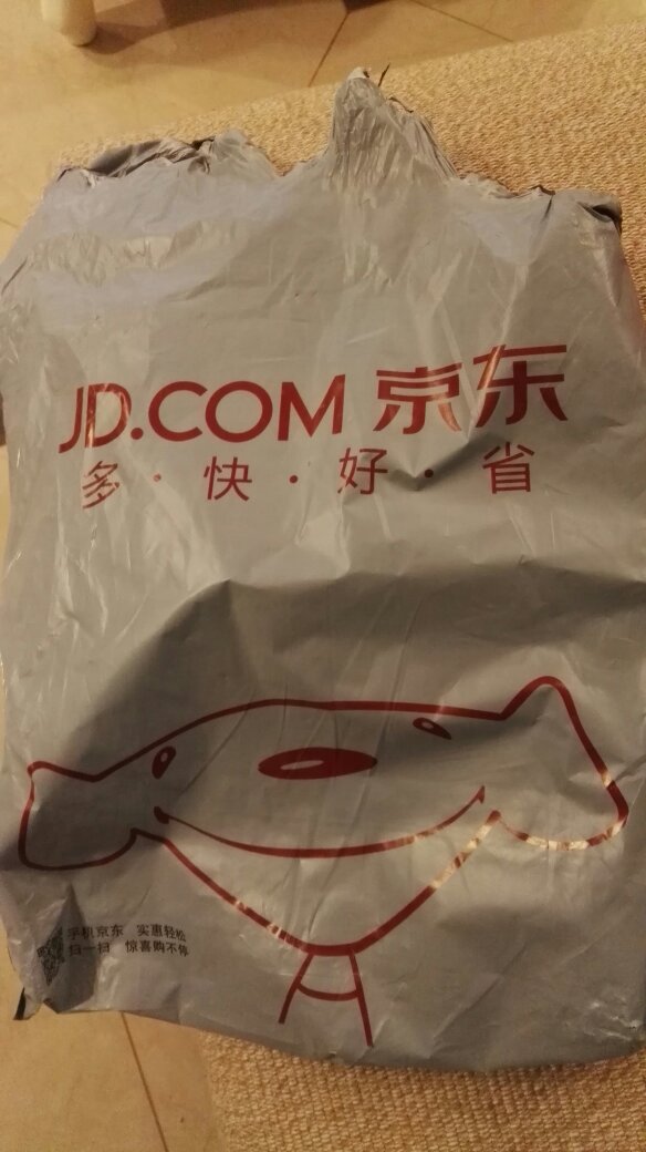 雪中飞内衣。物美价廉质量可靠。快递又快又好,五分好评。