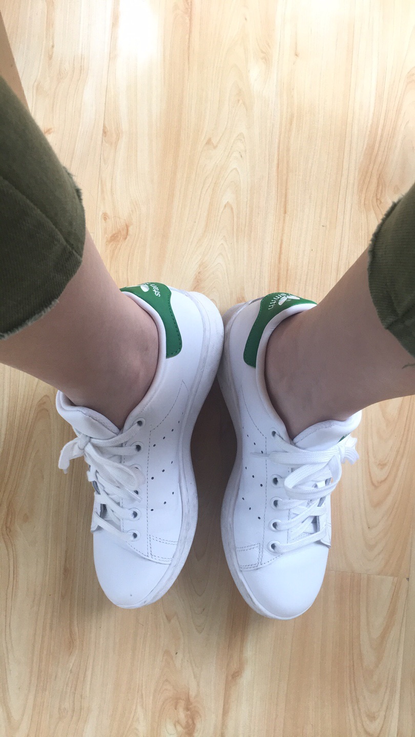还可以,一直在买,这个季节穿这个鞋正好合适,不错,舒服,是正品