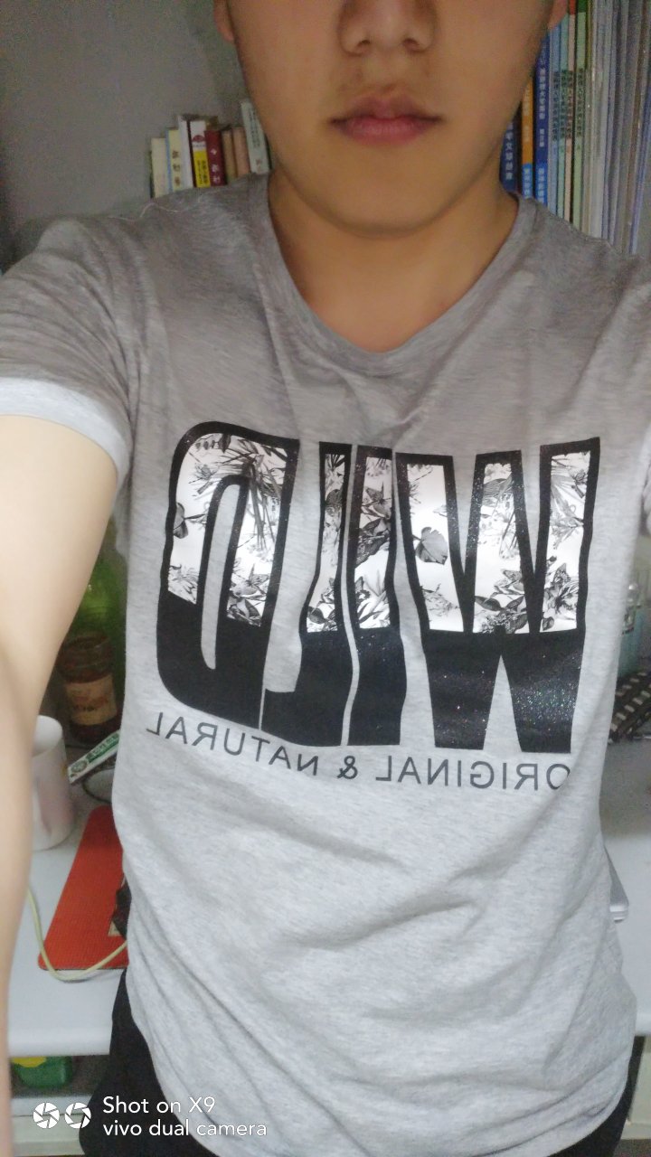 衣服很好,很舒服,喜欢就来购哦