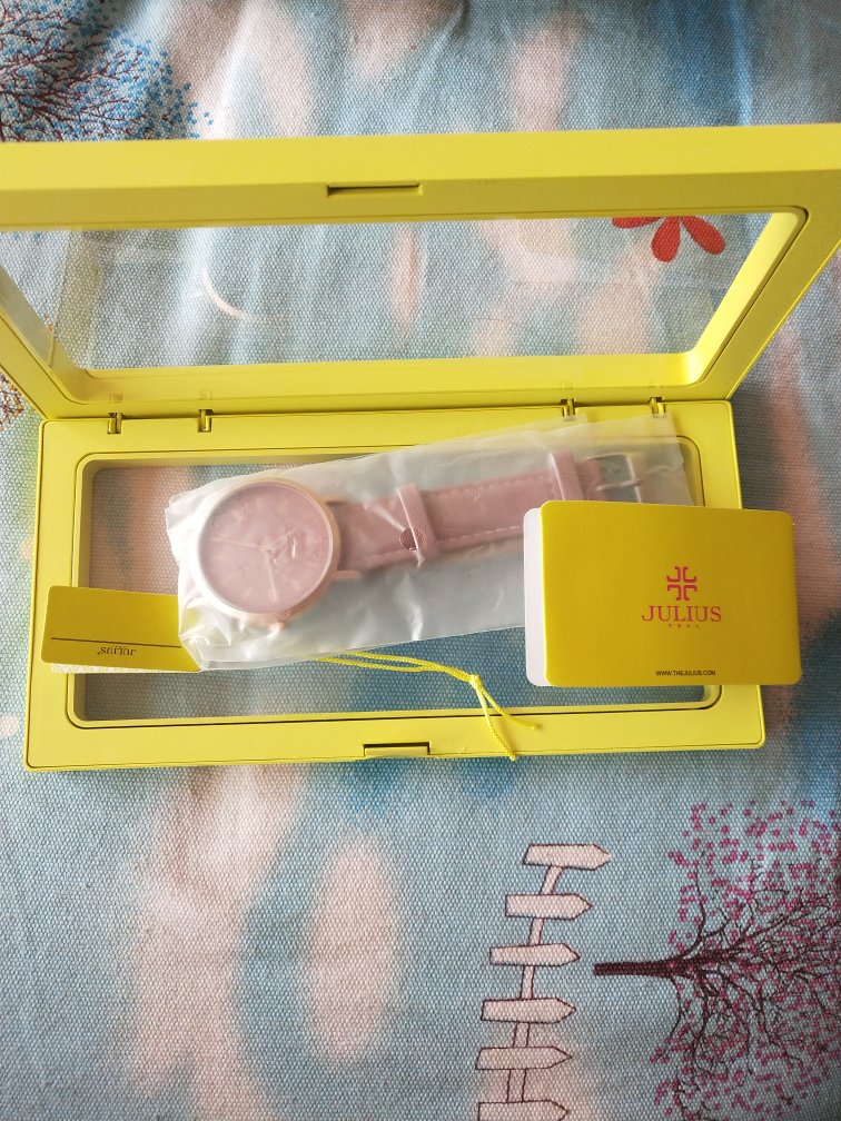 第一次在买东西,看外表觉的还挺不错的,用用看表准不准再说??
