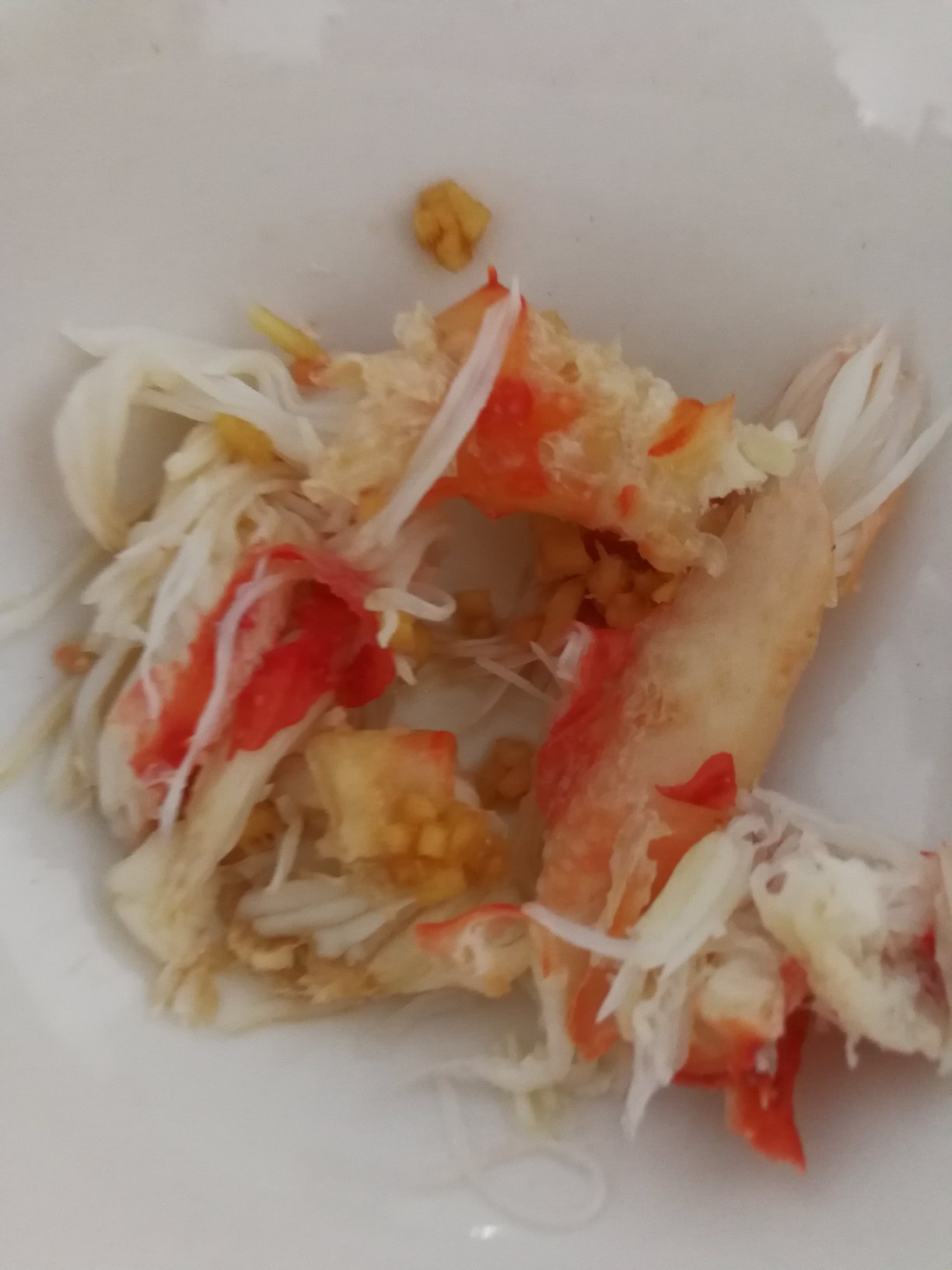 送货及时,服务周到,感谢。蟹味鲜美,解馋。
