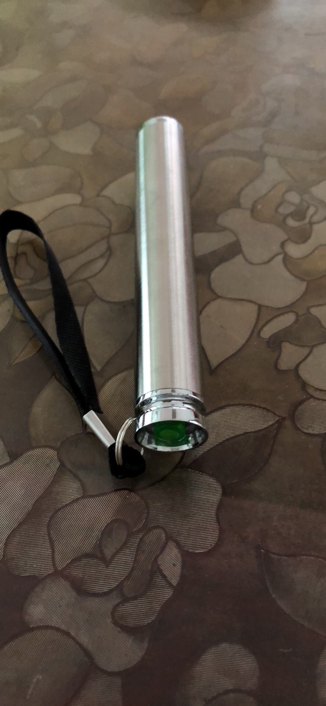 用起来还是很方便的,买回来就把家里照了一遍,很多东西都要扔了