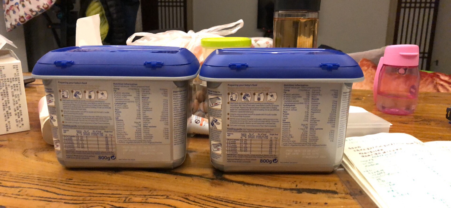 左边是新西兰直邮买的,右边是买的,外表看没啥区别,还没拆,给满月的女儿囤的...应该不错,相信,加进口税,总价*元购入,新西兰直邮和朋友一起买的*元到手...