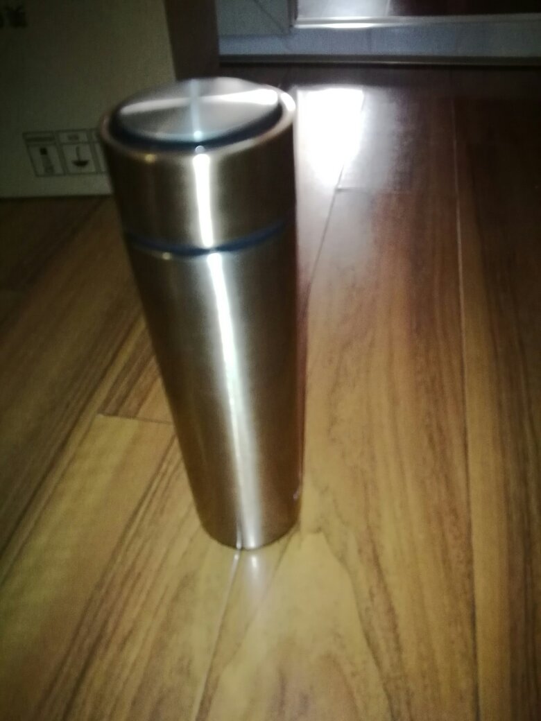 颜色很大气,质量很好,不错。