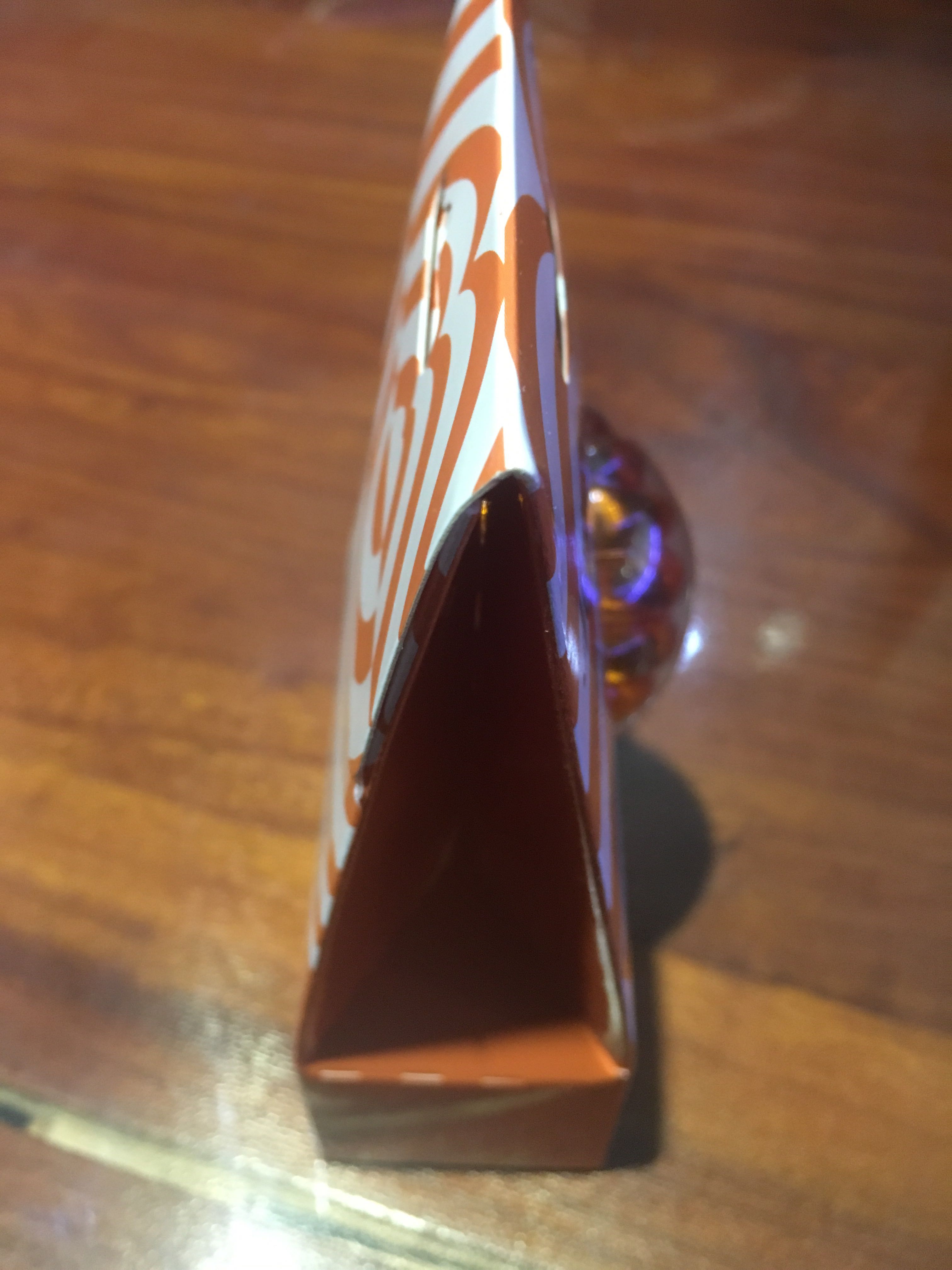 立马拆开用了下,刚好嘴太干,蛮滋润的,以后买买其他味的