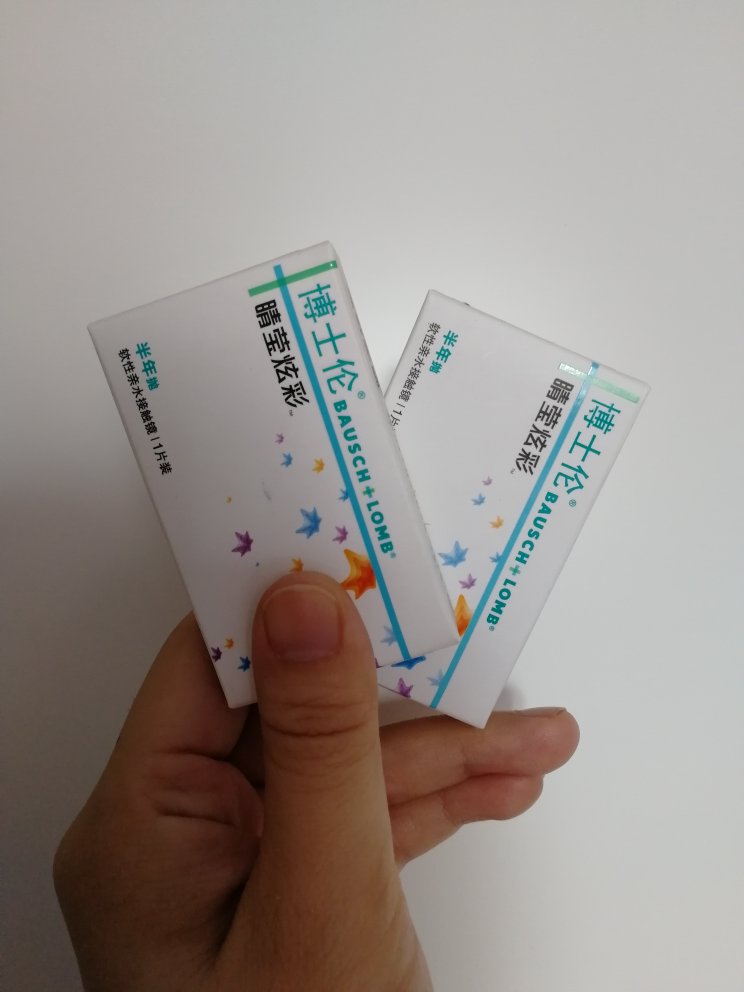 一直用的博士伦隐形眼镜,美瞳没有带过,以前带过其他牌子的,很不舒服,带不了,不知道这个如何!