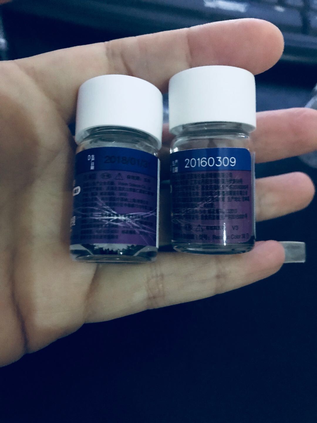同志们不要买,我怕你们收到和我一样不同厂家不同日期不同批次的产品,会带出不同的眼睛??的感觉