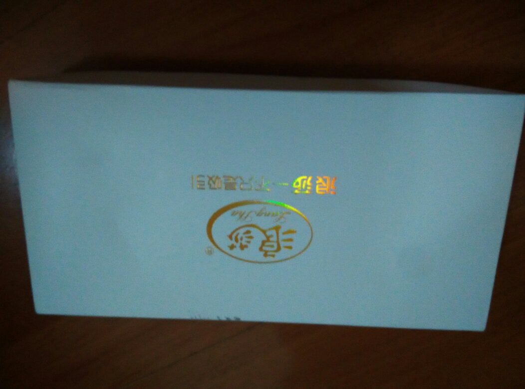 收到后先洗了,还没穿,质量还可以,颜色也比较喜欢,是中腰的