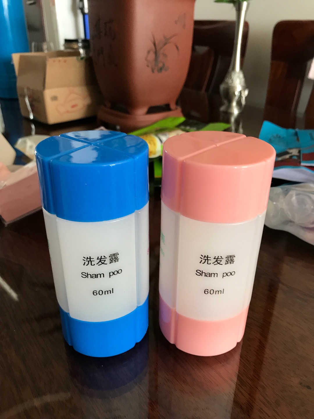 东西不错,旅游携带很方便。是我需要的