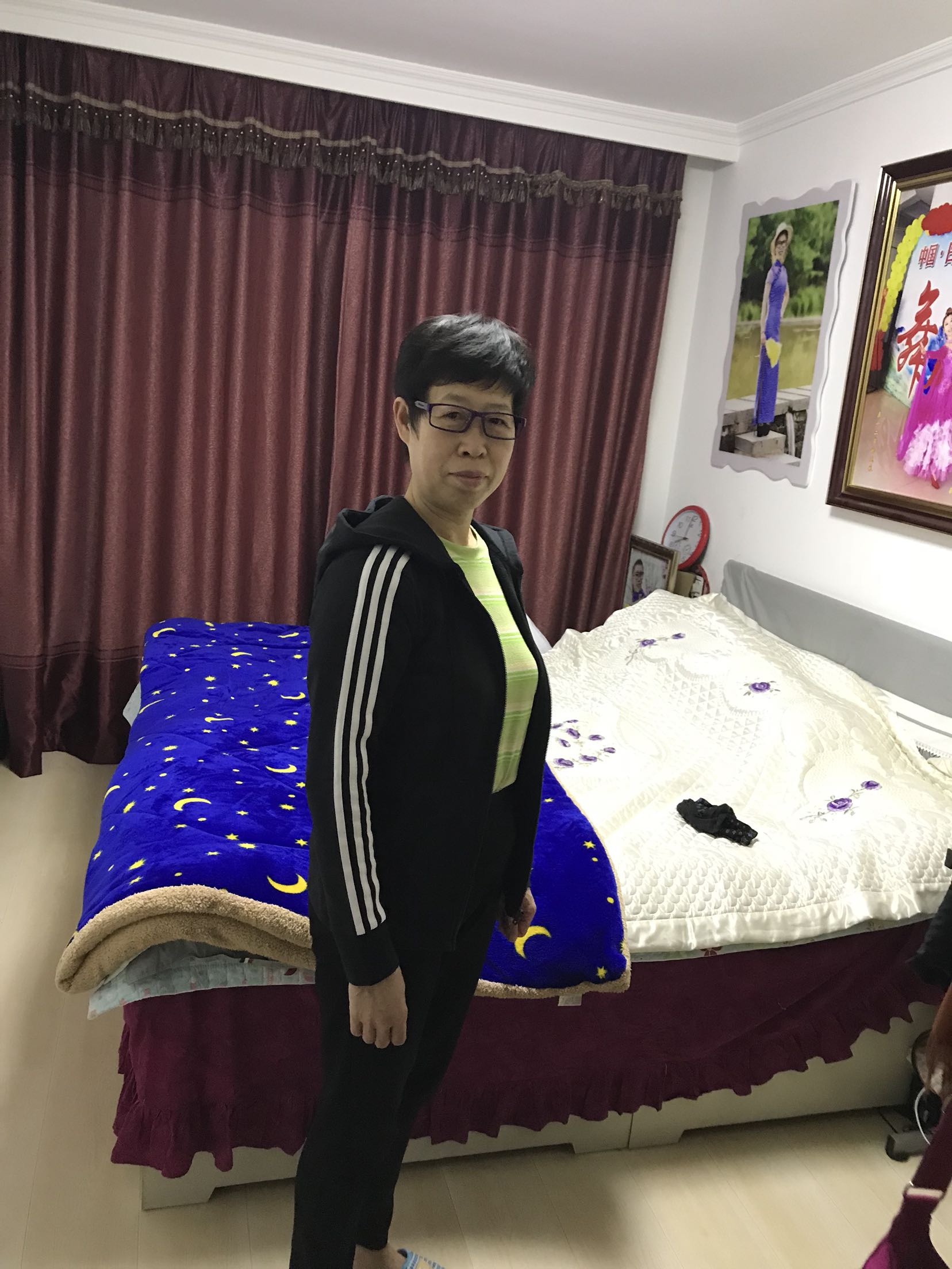 穿着还是很漂亮的,照片看看。