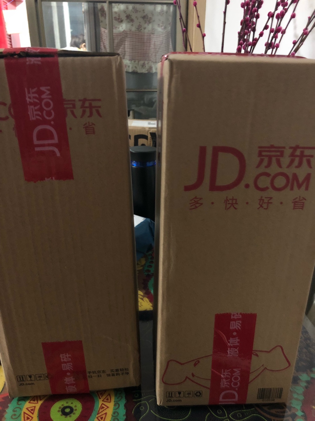 酒是2012年罐装的,应该是清库存,最后一瓶被我买了,有点灰尘了,擦了下直接入库,好酒