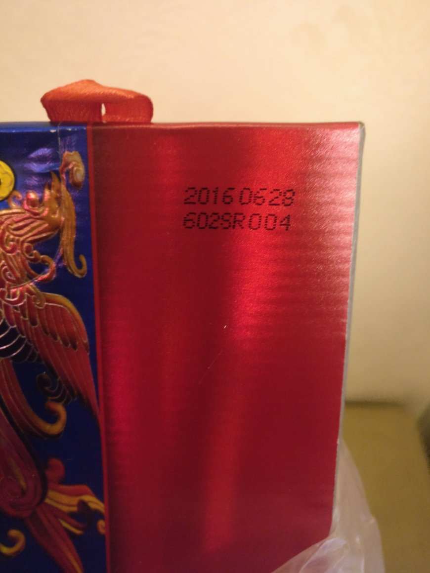前次买了两厢喝了3瓶感觉不够了就有买了两件比上次便宜了不少。