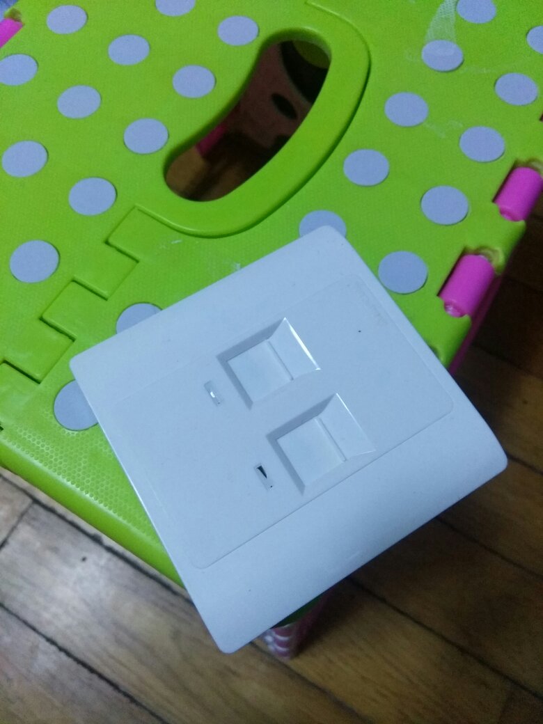 虽然分开买,觉得还是很不错的!安装方便。质量也不错。