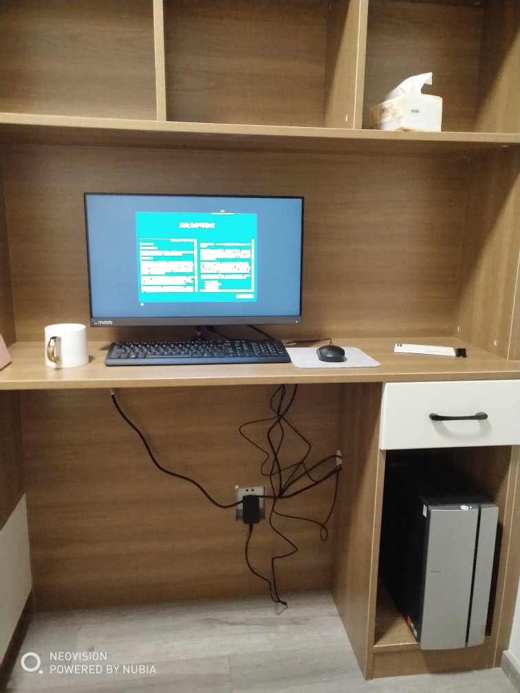 电脑很不错,开机快,没有噪音,色彩很好,操作各方面都不错。外形很好看,主机比较以前的那种小很多,喜欢,就是价格,才买了就降价两百,坑啊
