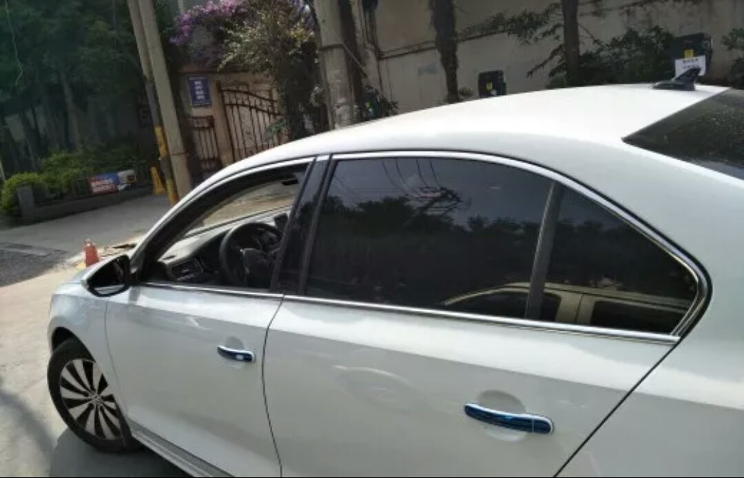 发货速度很快,质量也非常好,与卖家描述完全一致,非常的满意,收到就装上了,非常漂亮,完全超出我的期望值,有需要还会再来的。