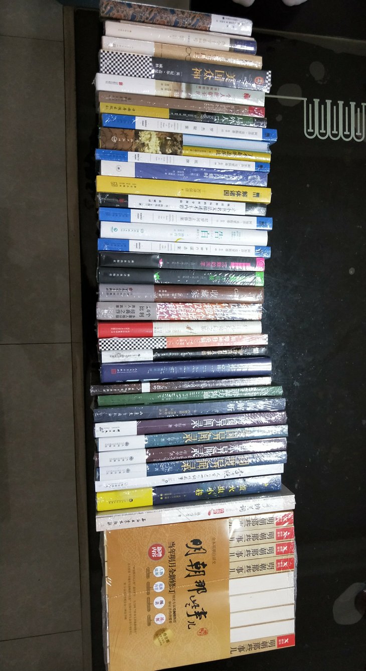 非常满意,图书活动一次买了很多书,可以看很长一段时间了,自营书店速度超快,这套异闻录不错,以前买了中国异闻录,现在全套买齐了,看这书消磨时间还不错,赞赞赞...