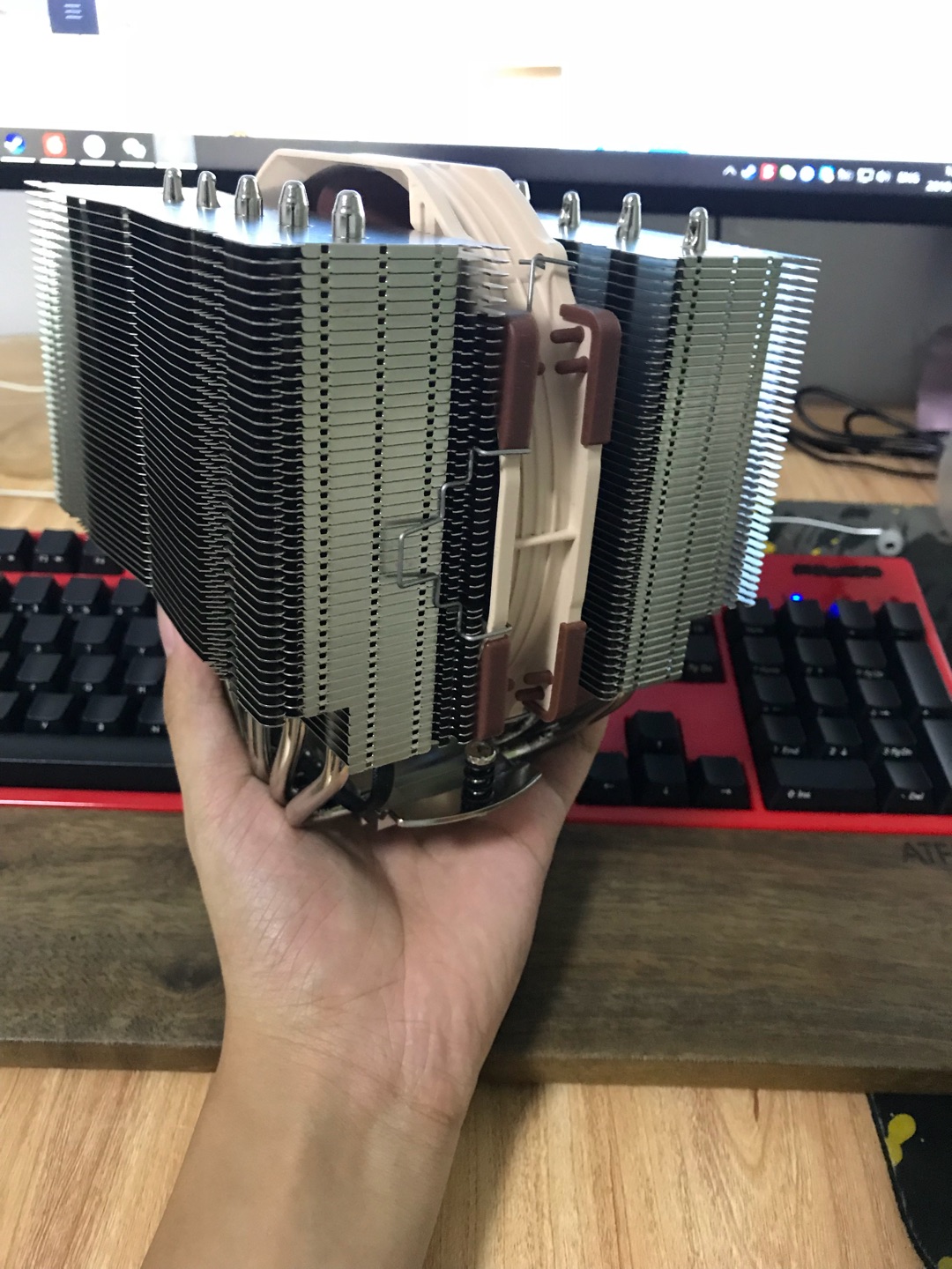 质量超棒 金属片不刮手 整体质感很好