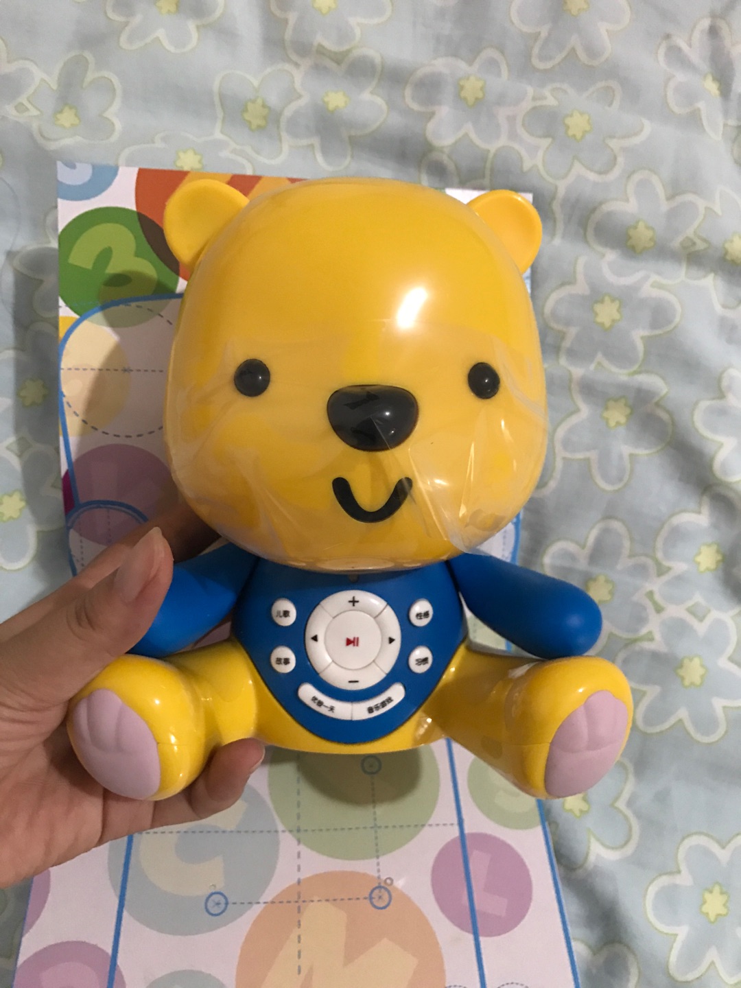 买来送人的,很高大上,拆开试听了下,音质也完美