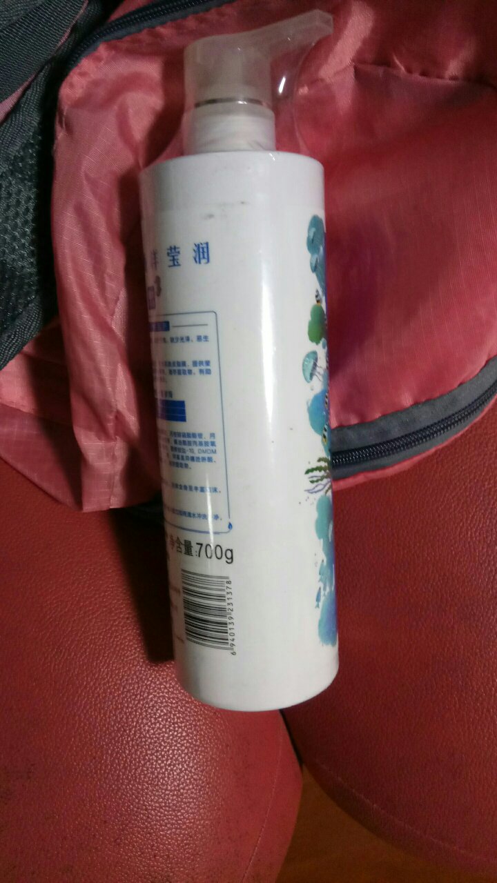 大瓶的,还没用,这是小牌子,不知道怎么样