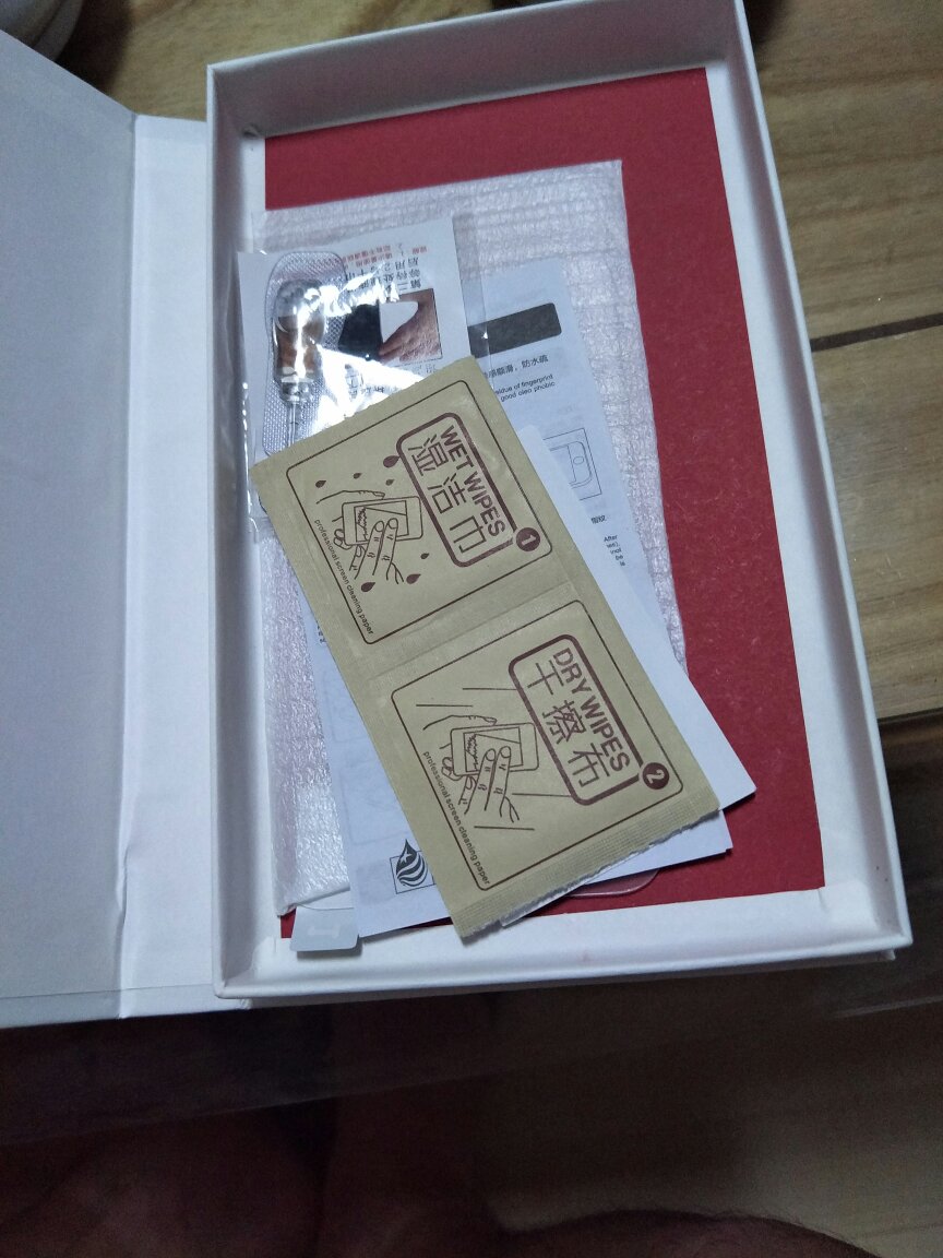 东西收到了,一会贴上看看效果,应该是不错滴!