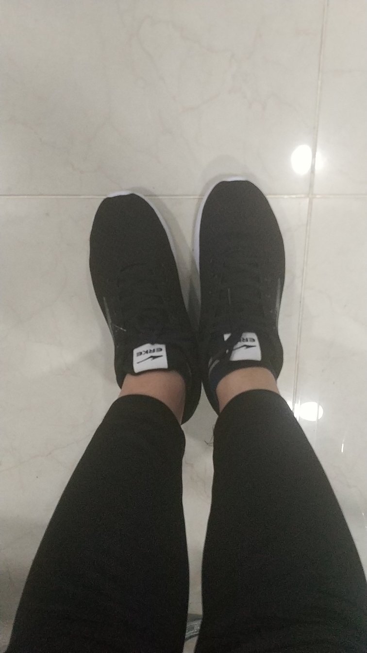 还可以,鞋底很软很舒服