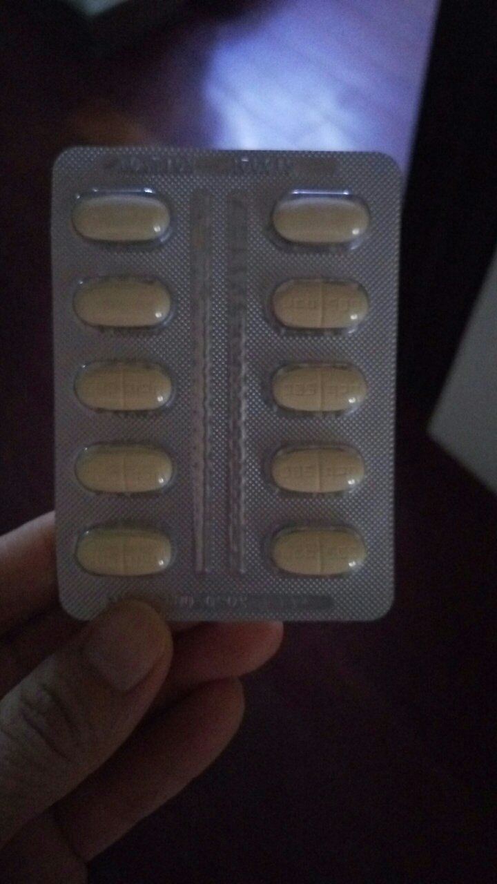 药品的日期比较好,药房为我们带来了方便,谢谢!而且的快递也特别好,会毫无怨言的送货上门,再次感谢!