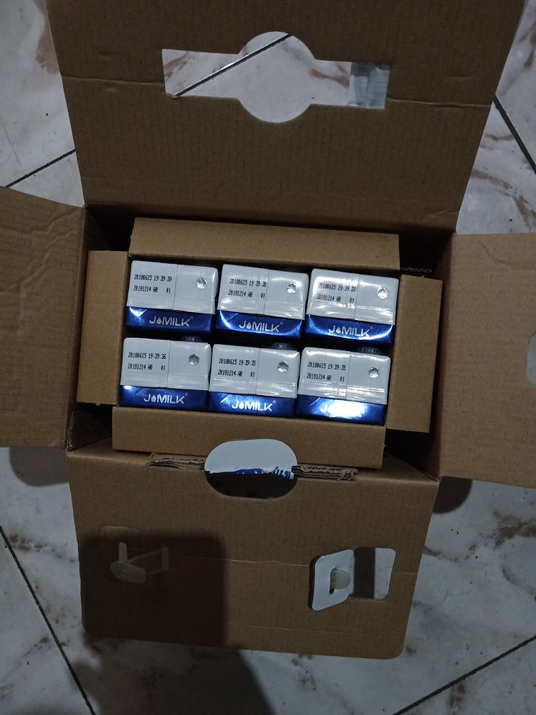 六合羊奶收到了,包装完好,口味儿还行吧,喝了要再买的,快递员负责任,全五星!