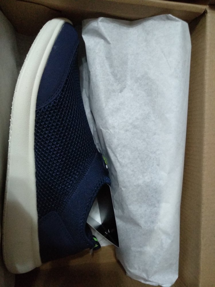 还不错,价格不贵,底子稍微有点硬。