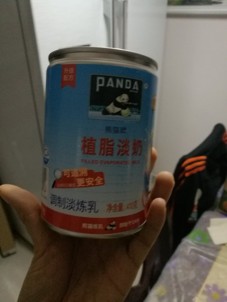 买来做蛋挞用,以前买的雀巢大盒的用不完就坏掉了,这个小包装的很合适,做出来的蛋挞很好吃,奶香味很浓